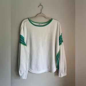 Natural Life Knit Trim Sweatshirt in White and Green Size Women’s Large/XL